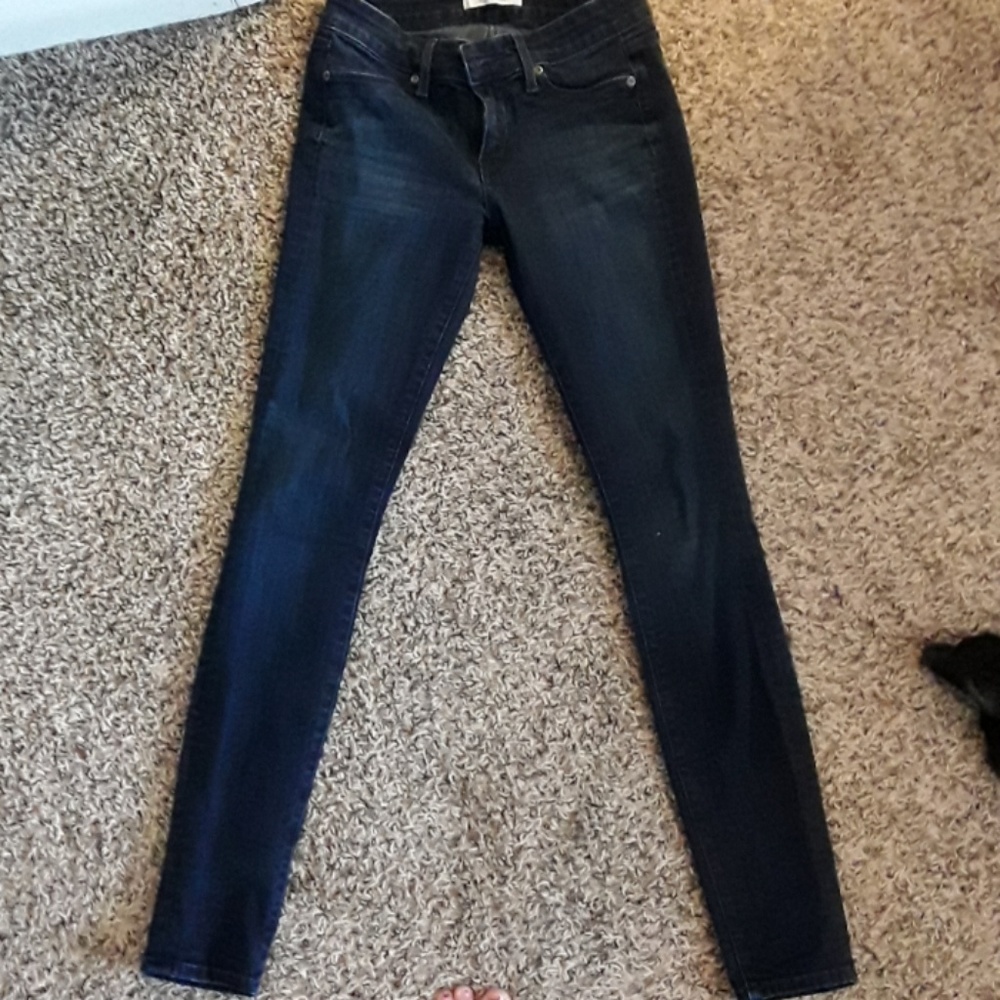 Skinny jeans